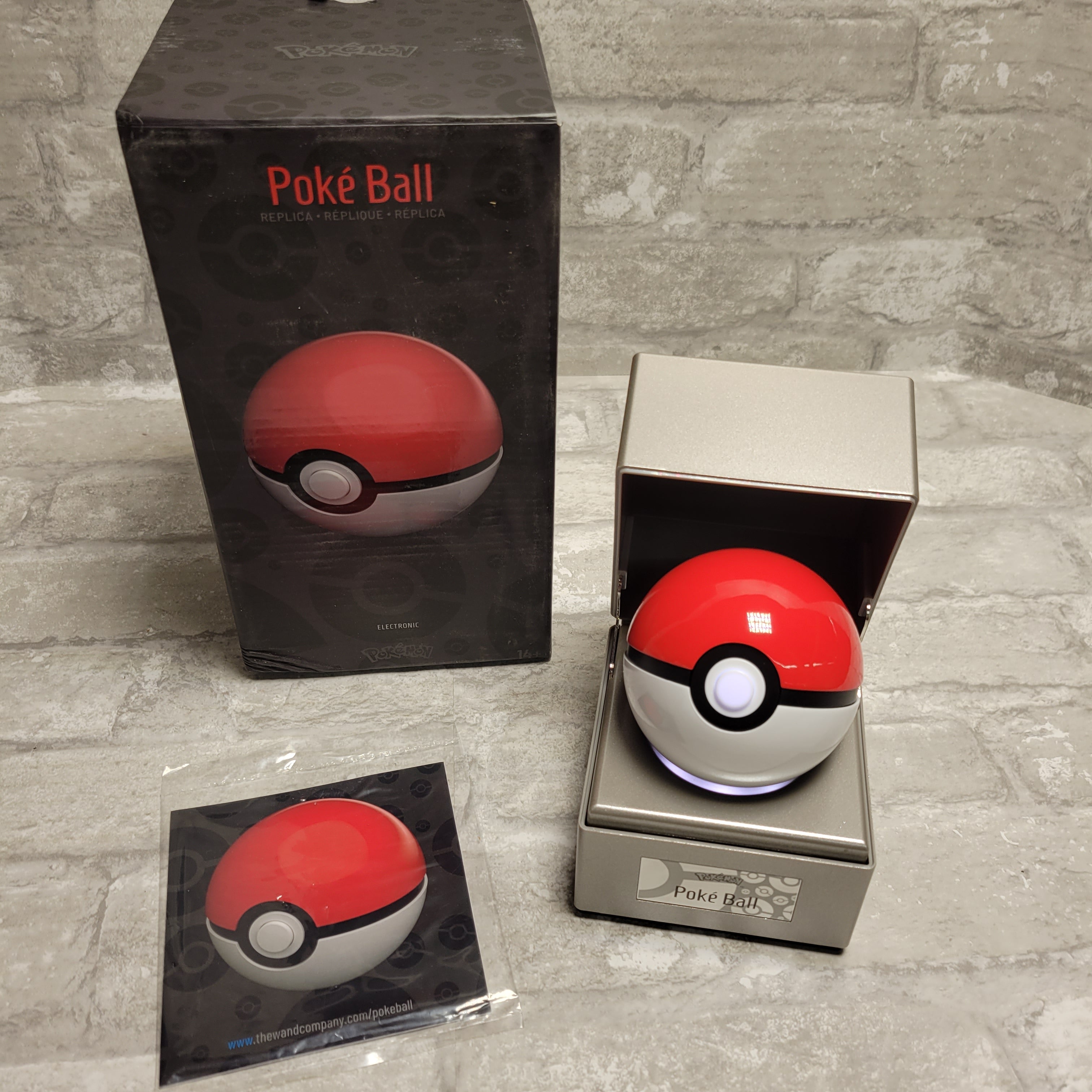 Pokémon Electronic Die-Cast Poké Ball Replica (8048893034734)